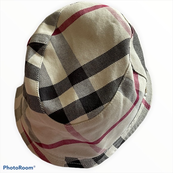 Burberry Bucket Hat - Picture 4 of 4